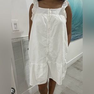 Universal Thread white knee length dress